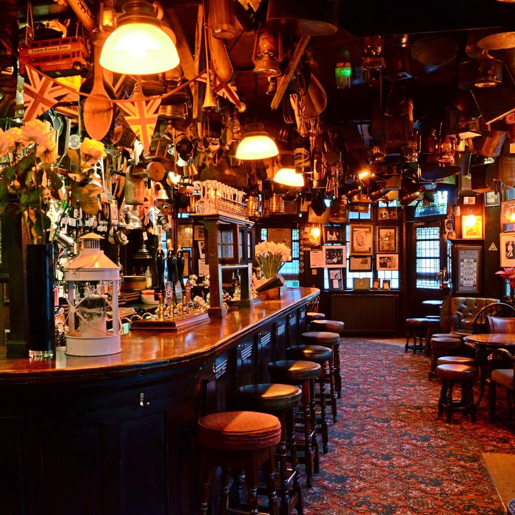 The Churchill Arms, Kensington 3