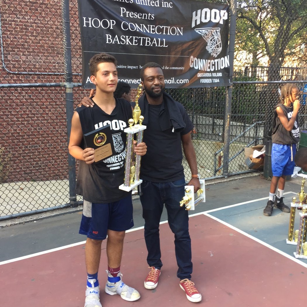 Hoop connection basketball 2