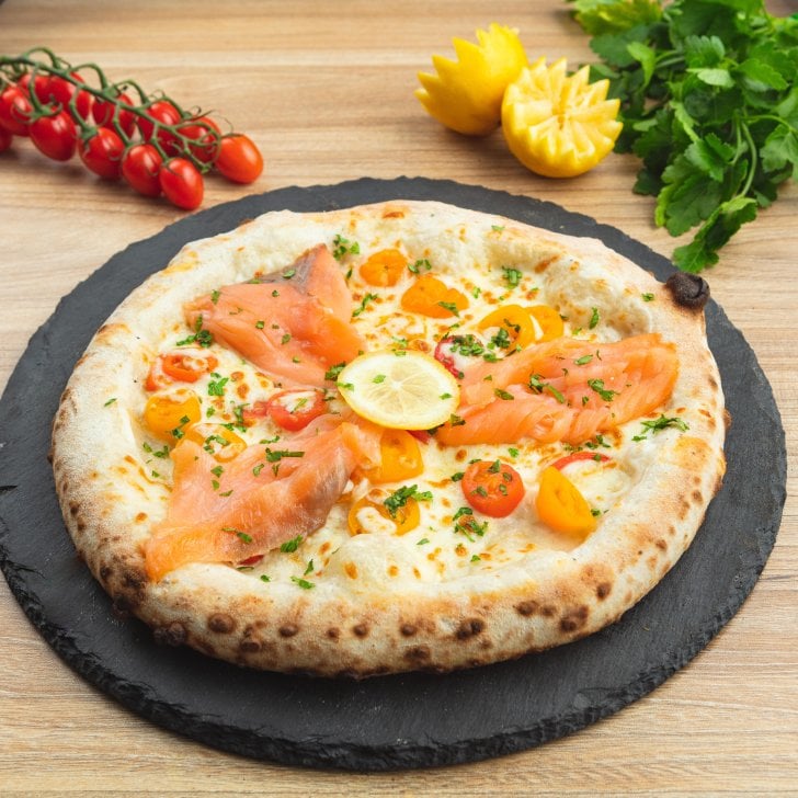 Wood Factory · Pizza au feu de bois, Halal 1