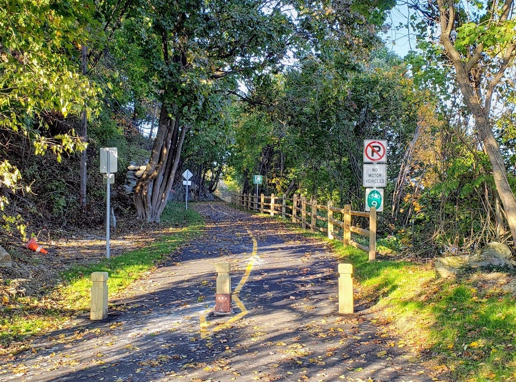 Jones Point Path 2