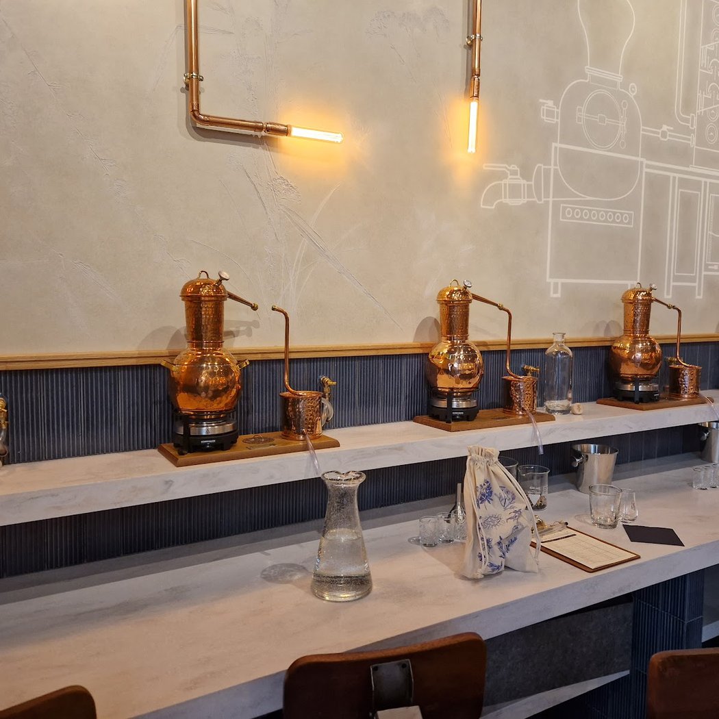 La Distillerie de l'arbre sec 1
