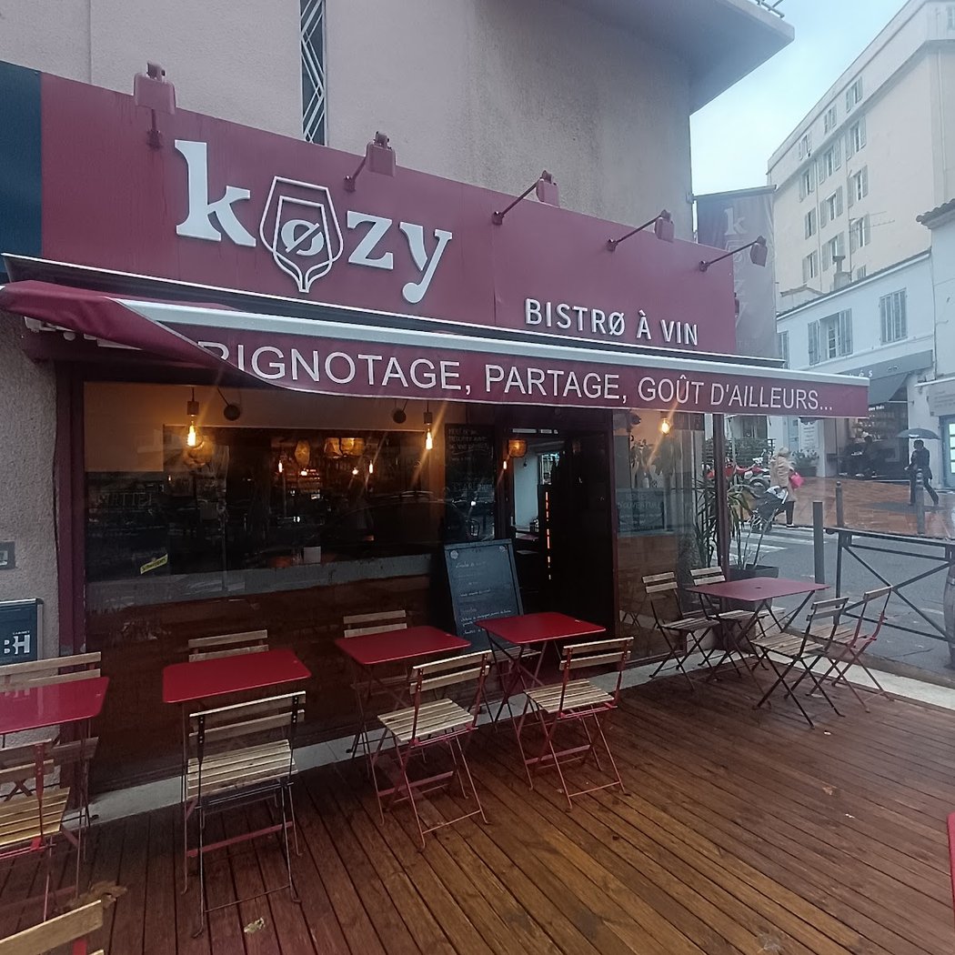 Køzy - Bistrø à vin 4
