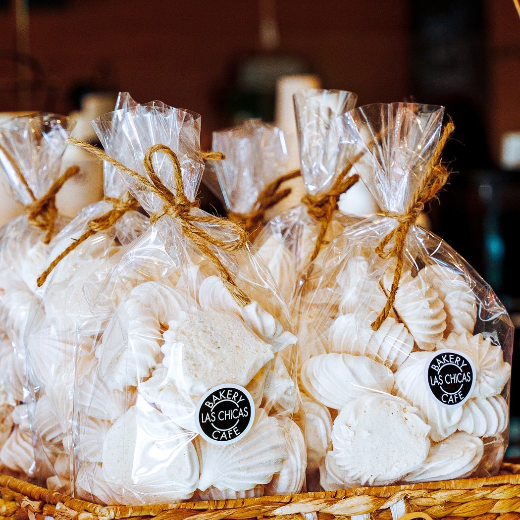 Las Chicas Bakery & Cafe 3