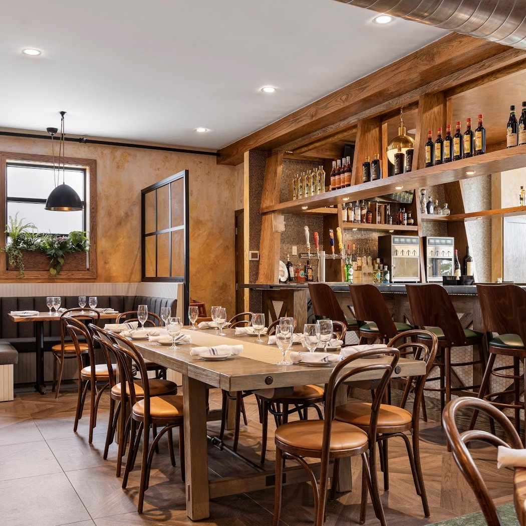 Umberto's Of New Hyde Park 3