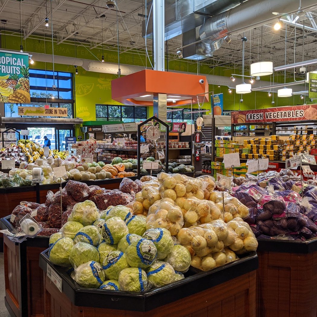 MEGA MART 3