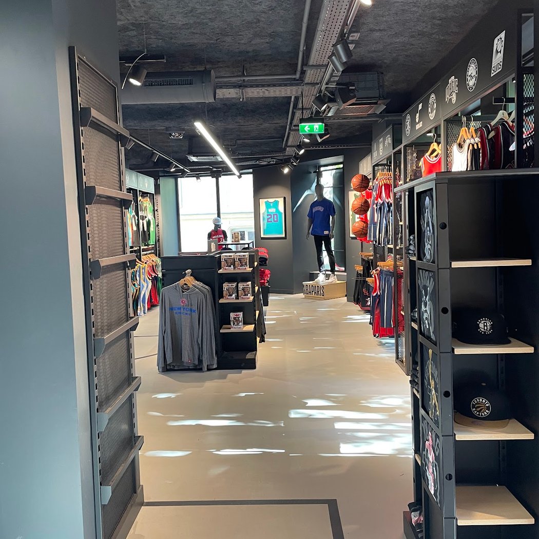 NBA Store 3