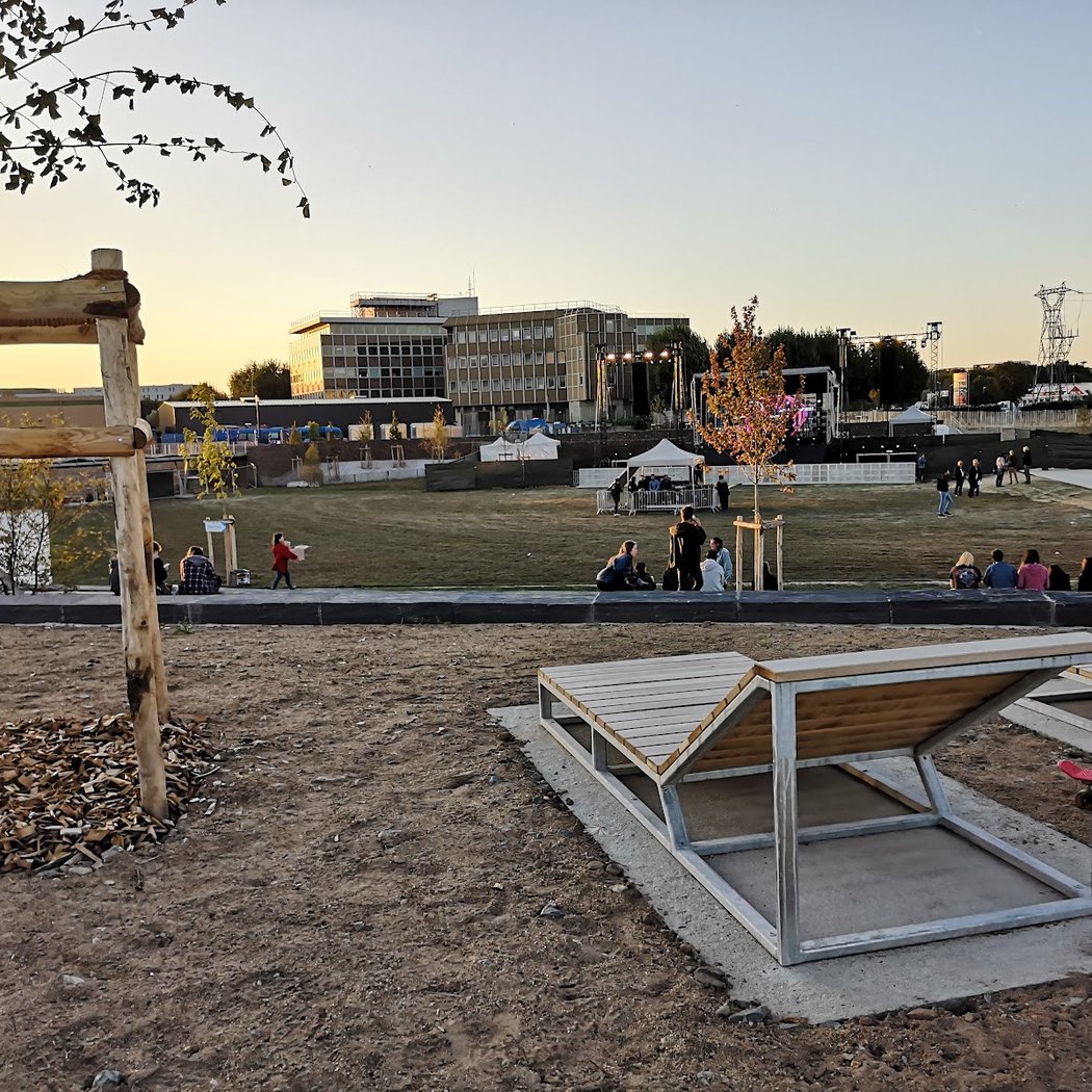 Parc Saint-Serge 1