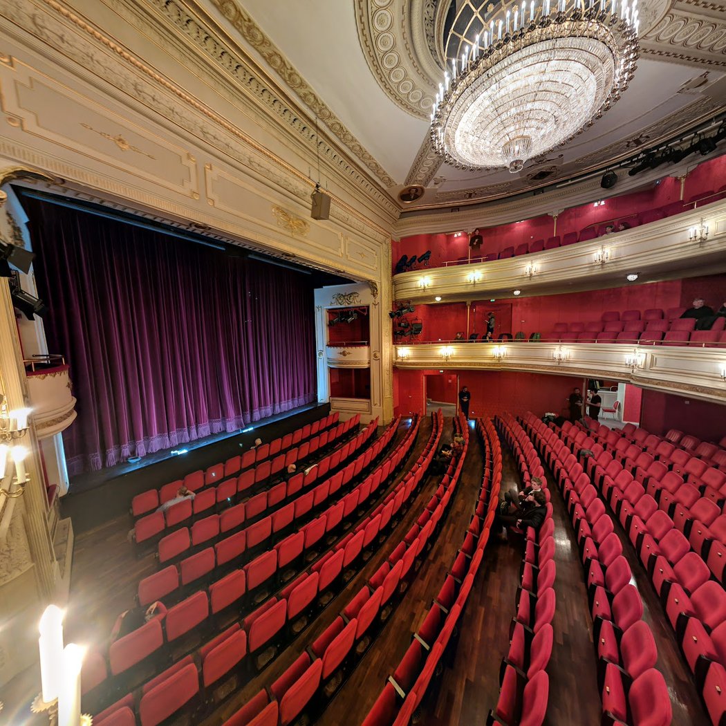 Deutsches Theater 1