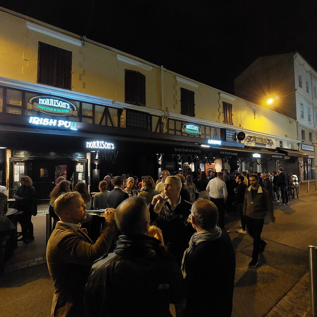 Morrisons Irish Pub 3