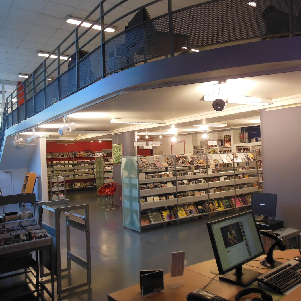 Library Hergé 2