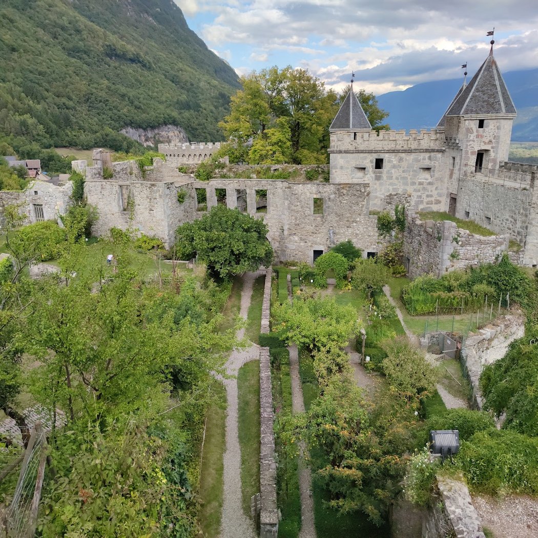 Château de Miolans 2