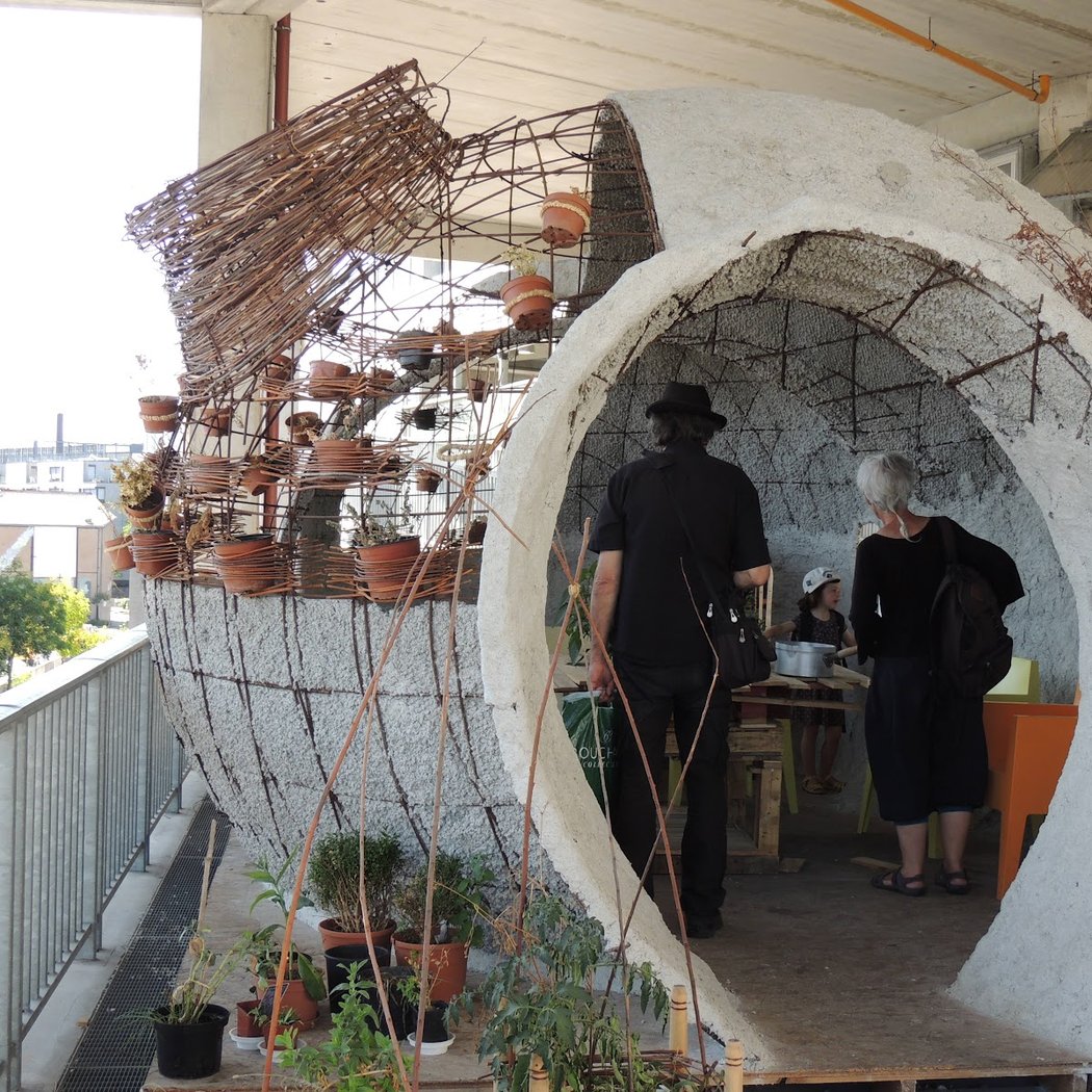 Collapso-architecture. Expériences euphoriques pour une architecture et un aménagement depuis nos situations écologiques critiques 2