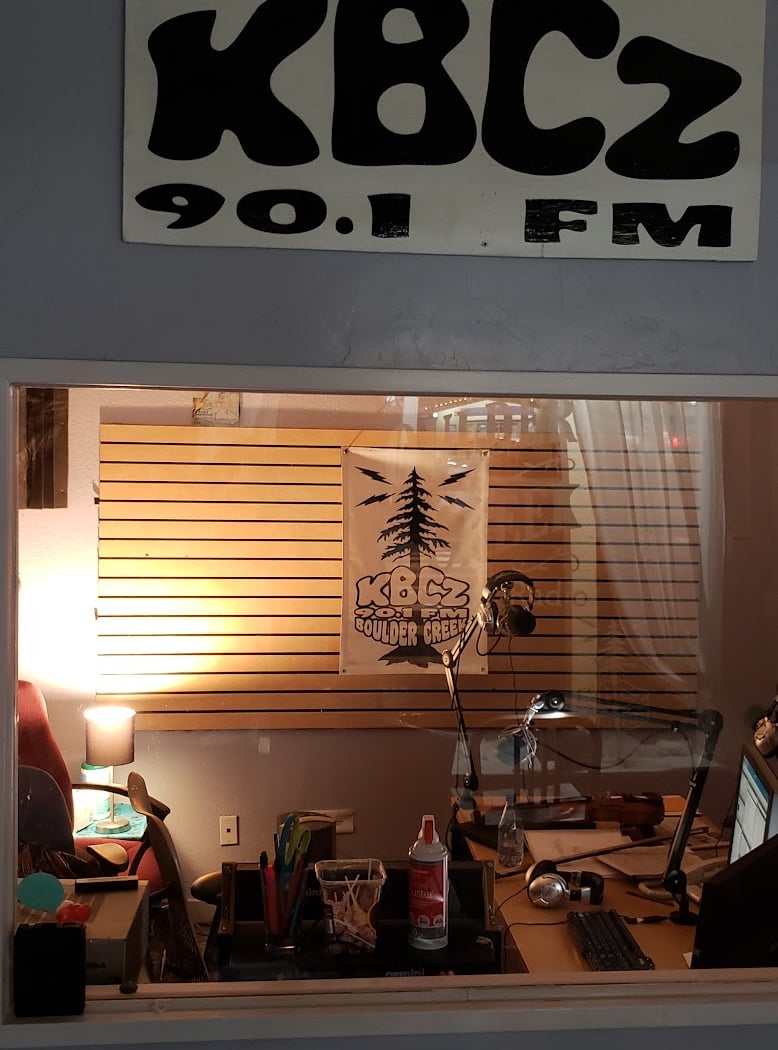 Sunday Morning Live w/ Tina Davey 2