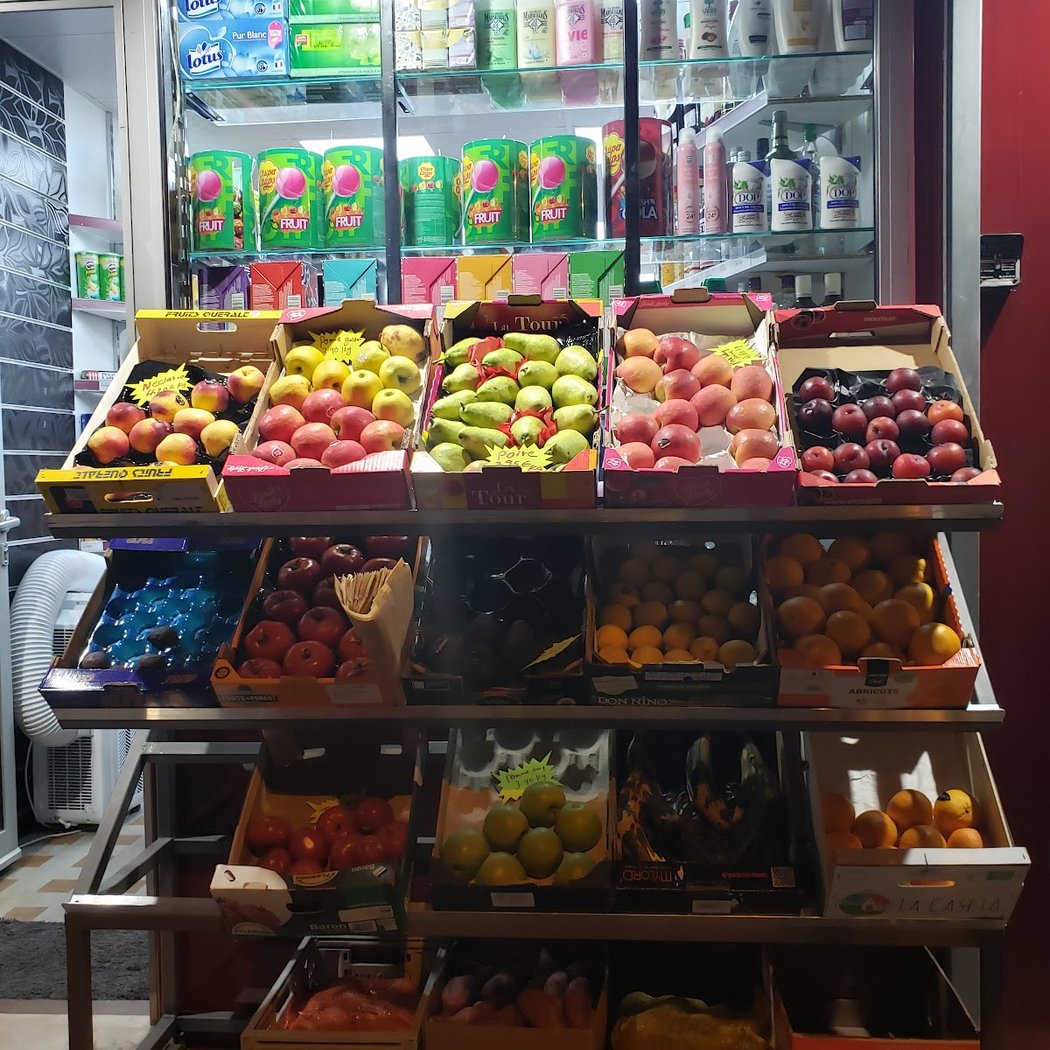 VICTOR MARKET ÉPICERIE DE NUIT 1
