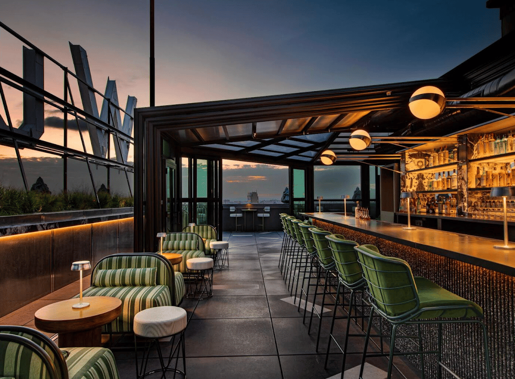 Guardian at the W 1