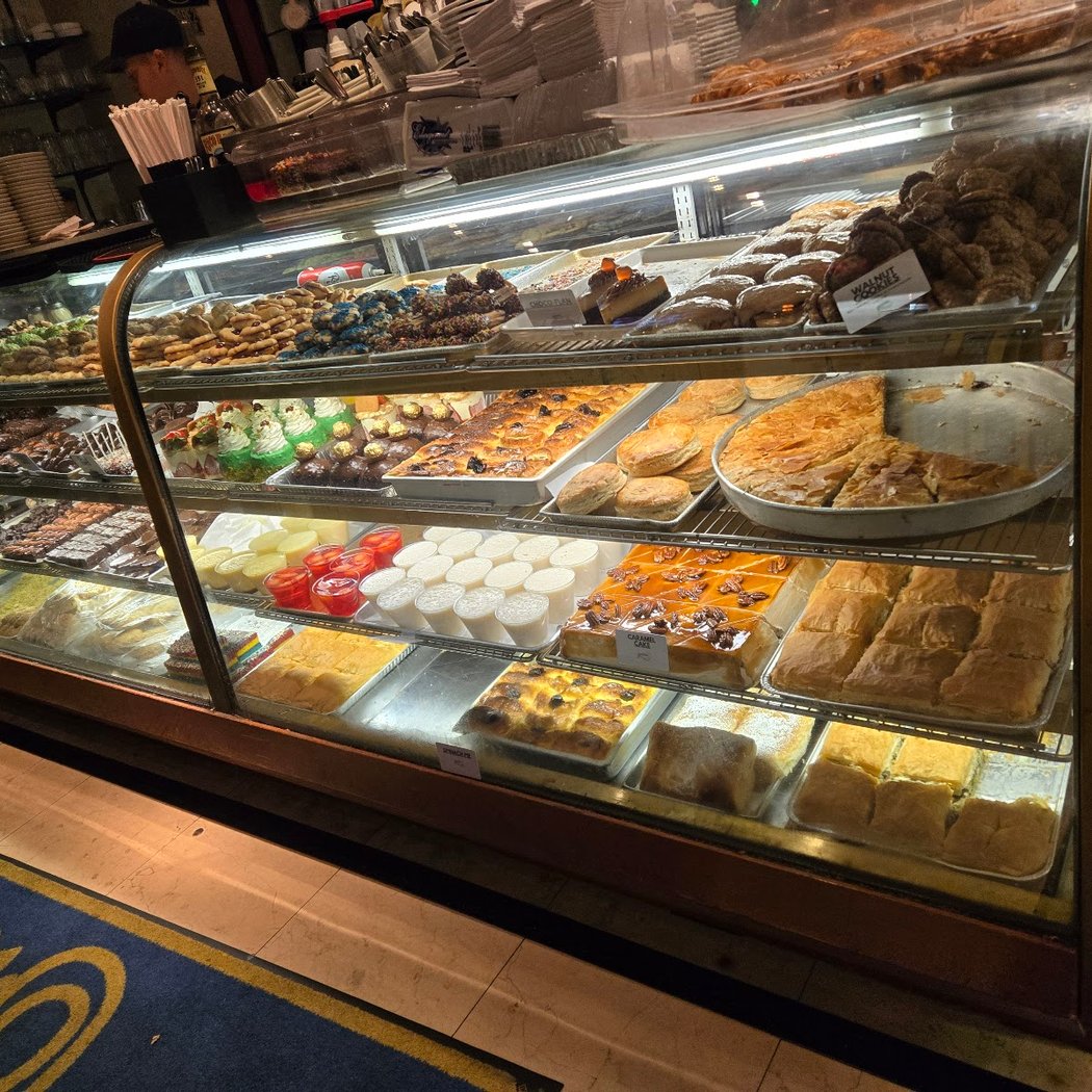 Omonia Cafe 3