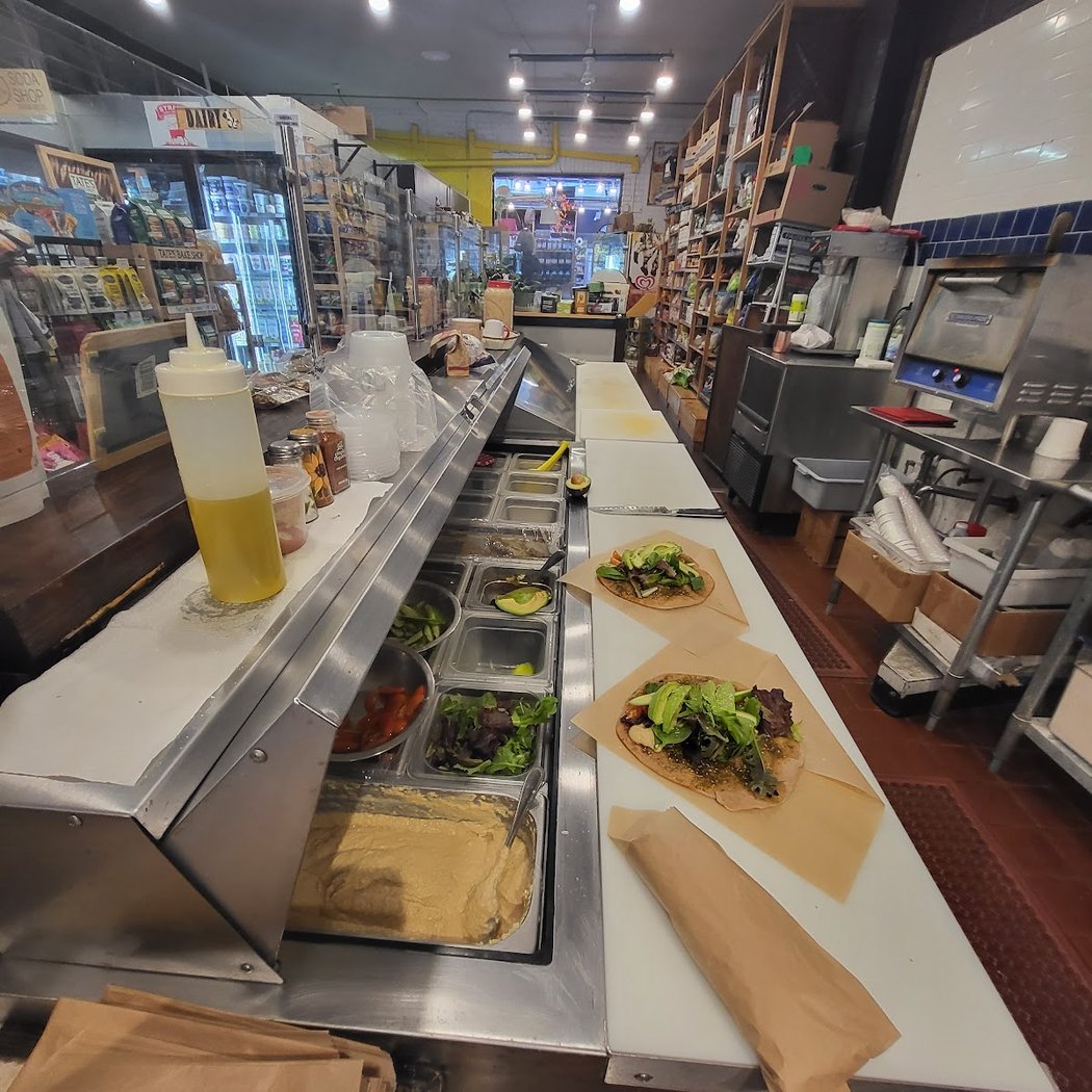 Berkeley Organic Market & Deli 3