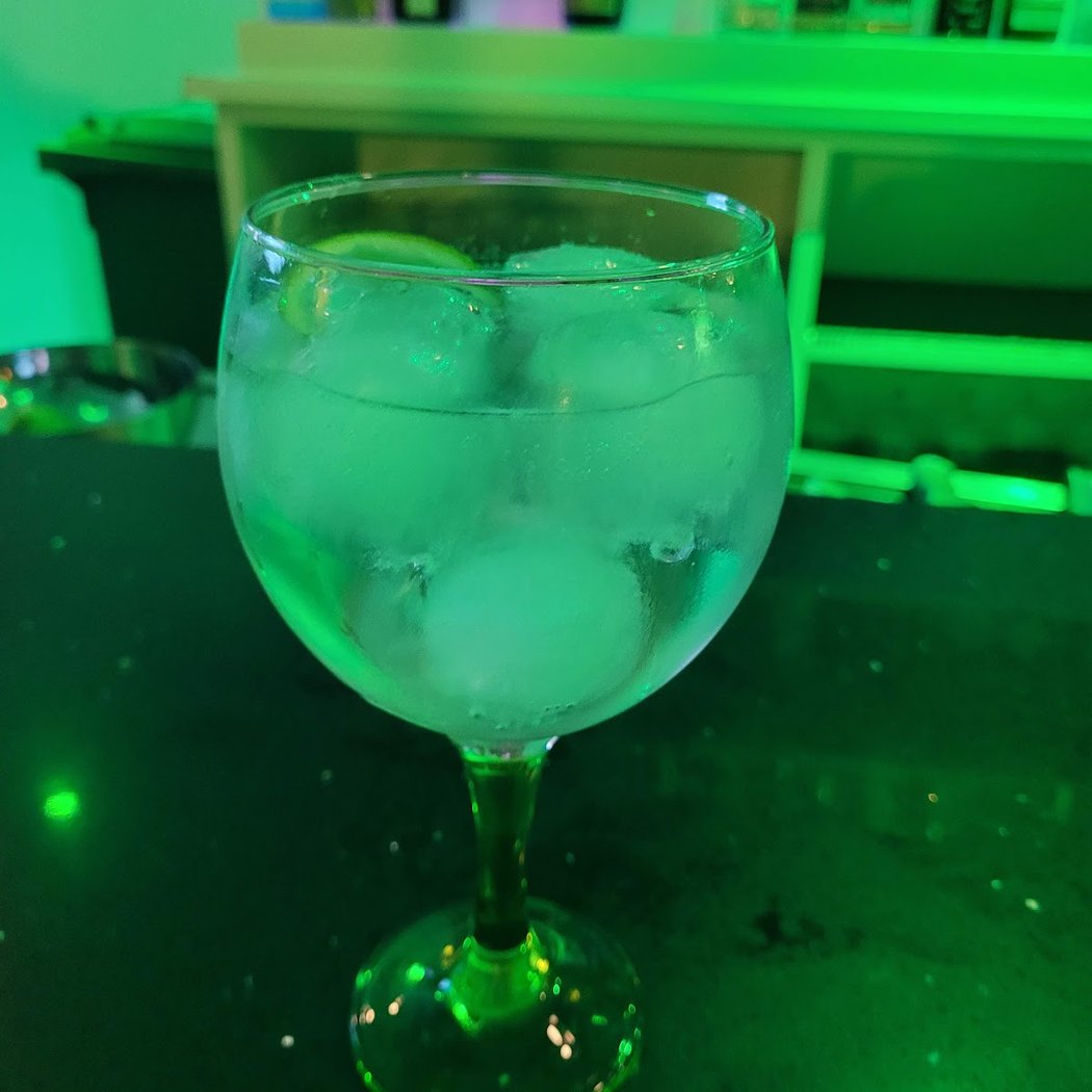 Bar Minimo 4
