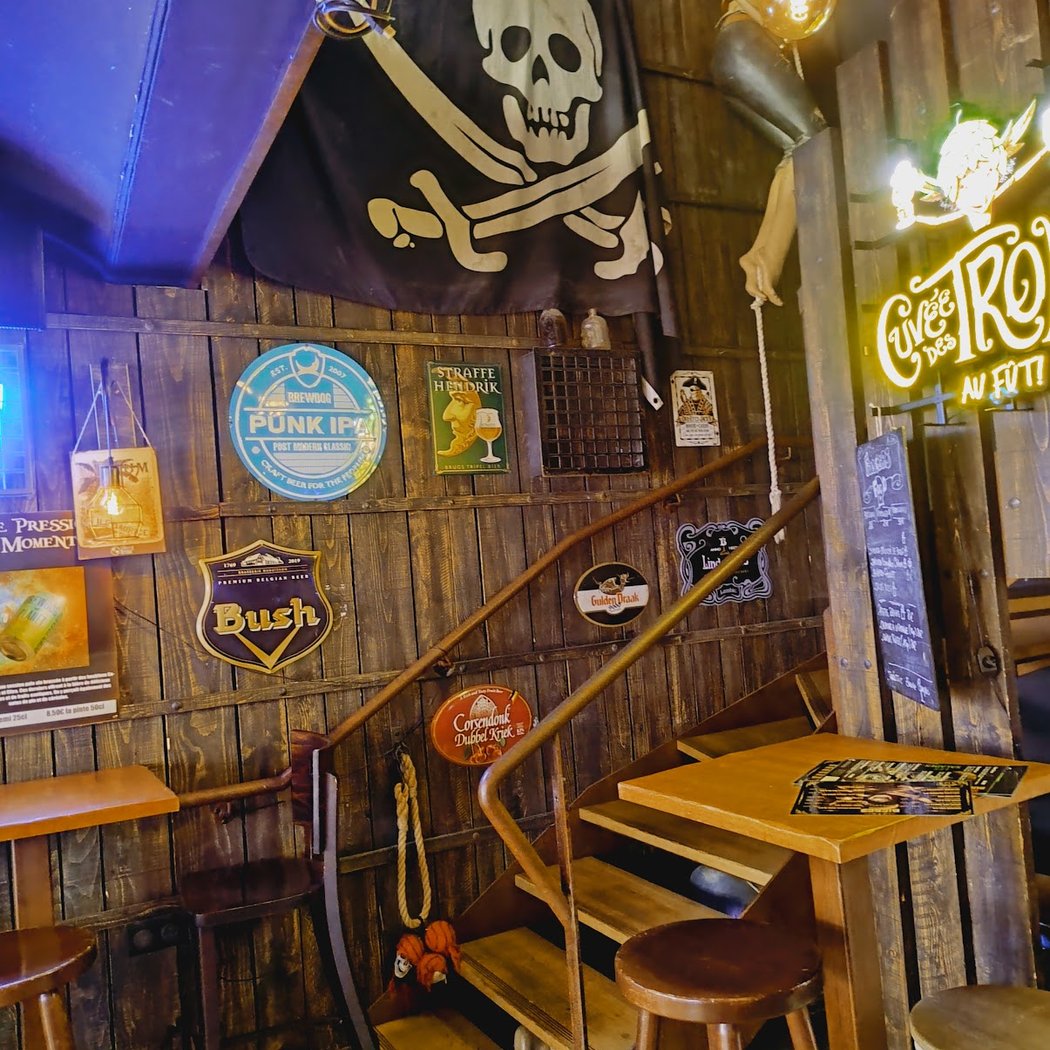 The Black Pearl Bar 4