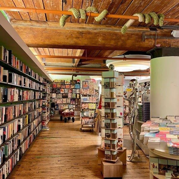 Posman Books 2