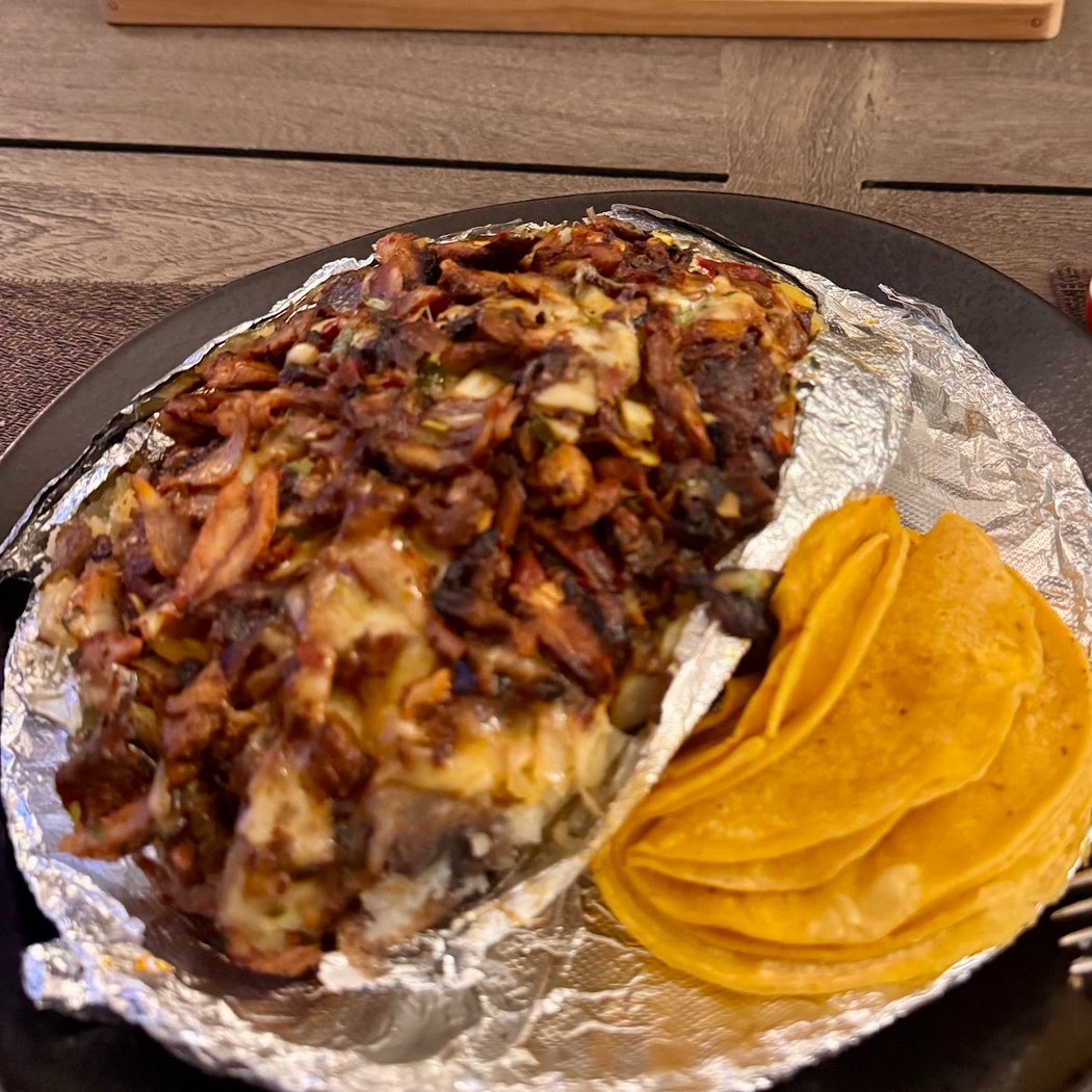 Taqueria Los Perrones 3