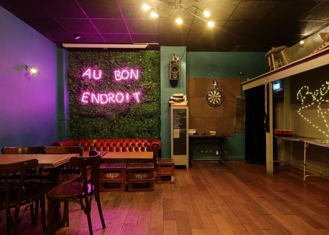Au Bon Endroit Bar 2