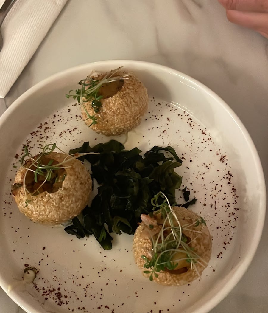Yossi Restaurant 2