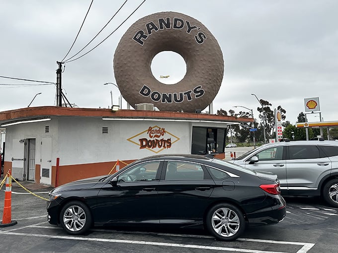 Randy's Donuts 2