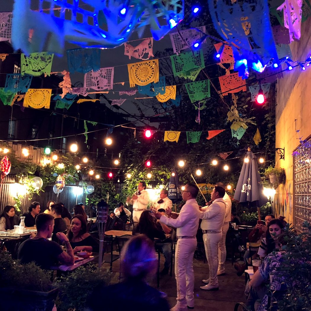 Mesa Azteca 1