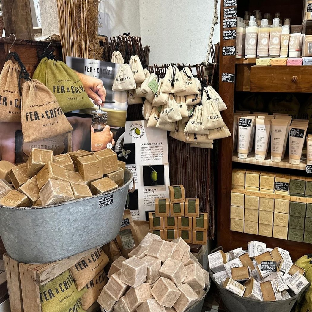 Le Petit Marche de Camargue Depuis 1998 Produits régionaux 1
