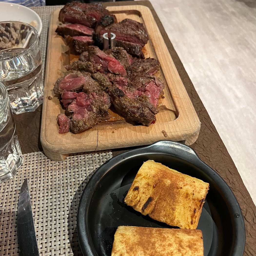 Restaurant BBQ Brazilian Steakhouse 3
