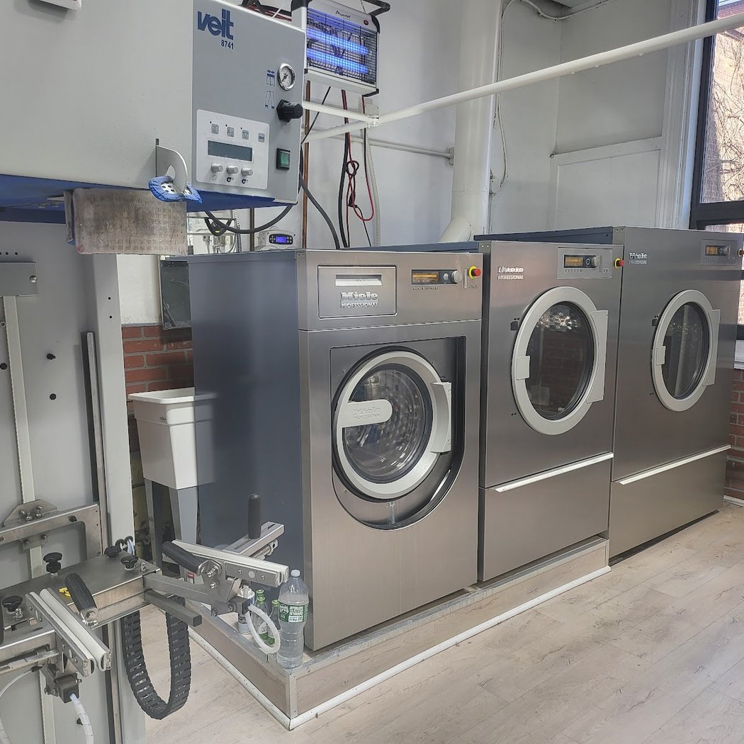 Natural Cleaners-Dry&Wet Cleaning, Suit Cleaning, Tailoring. 2