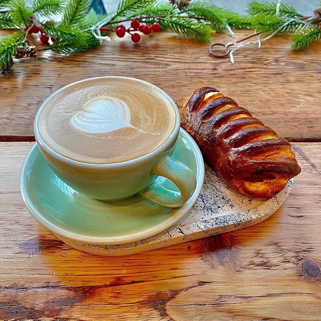 The Ivy Coffee & Tea & Bakery 1
