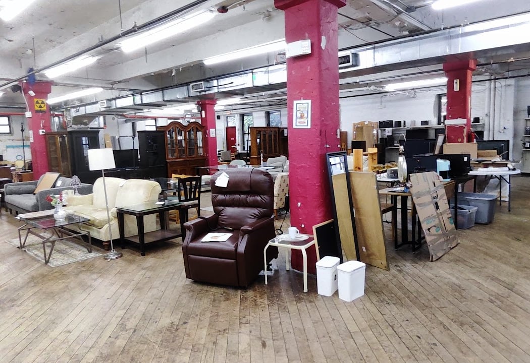 The Salvation Army Thrift Store & Donation Center 3