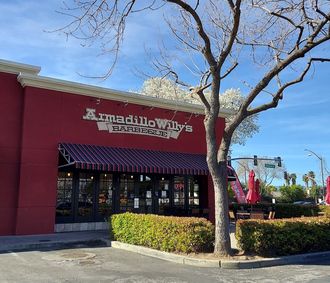 Armadillo Willy's BBQ 2