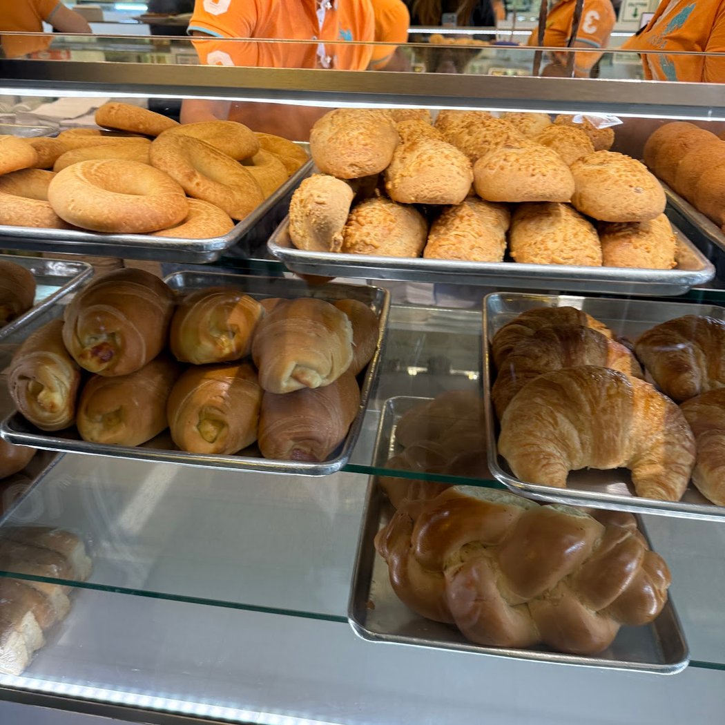 La Antioquena Bakery 2 3