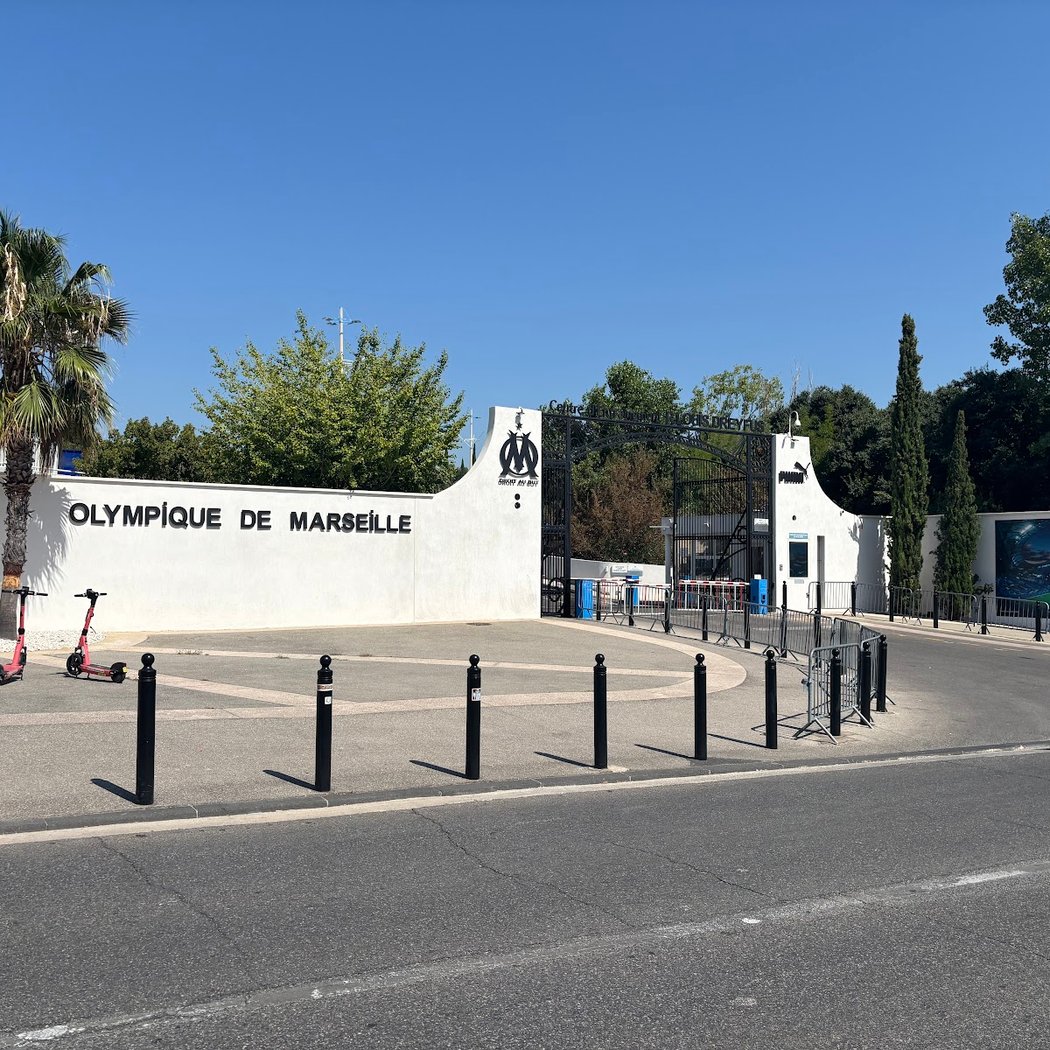 Center Drive Robert Louis-Dreyfus Olympique De Marseille 3