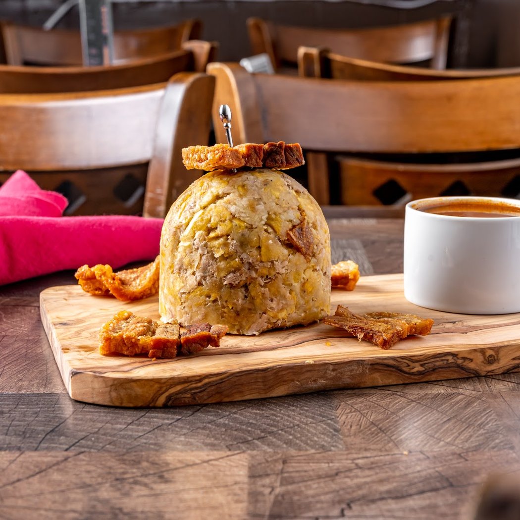 El Castillo De Jagua Restaurant 1