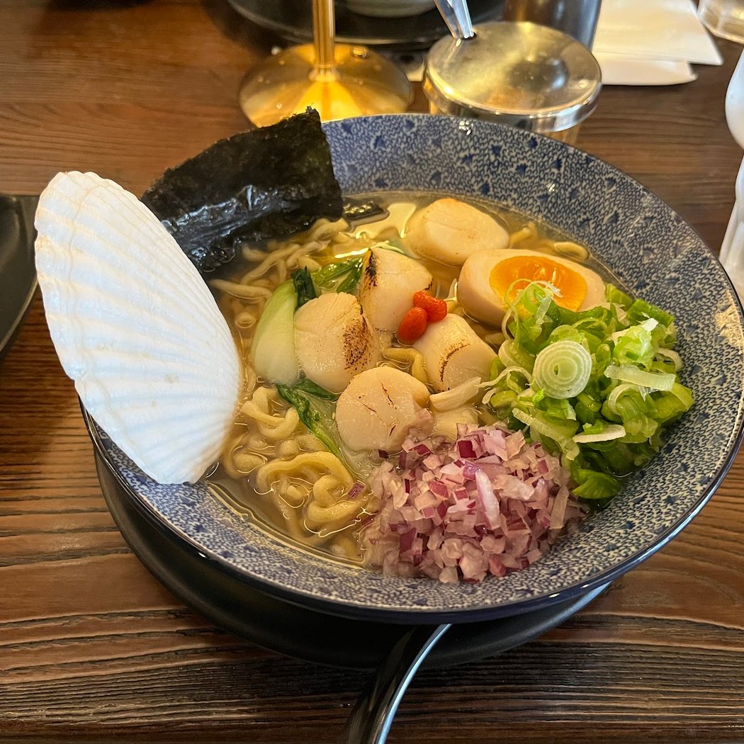 HINODEYA Ramen & Bar Chestnut 3