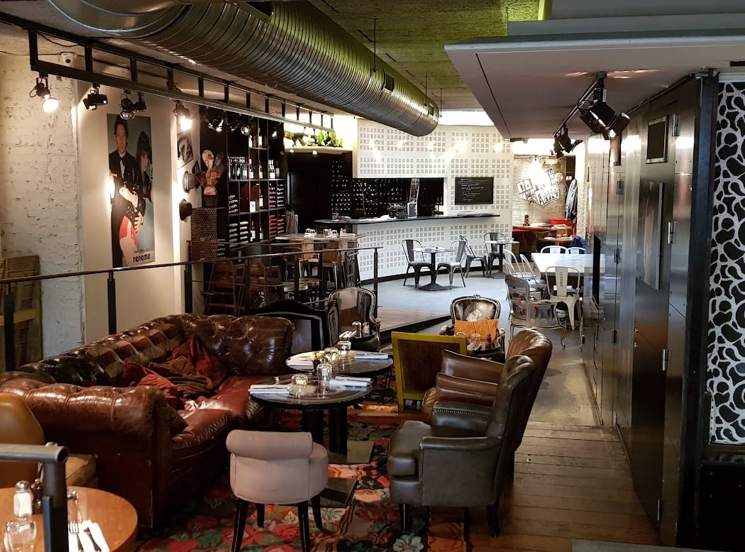 Renoma Café Gallery 2