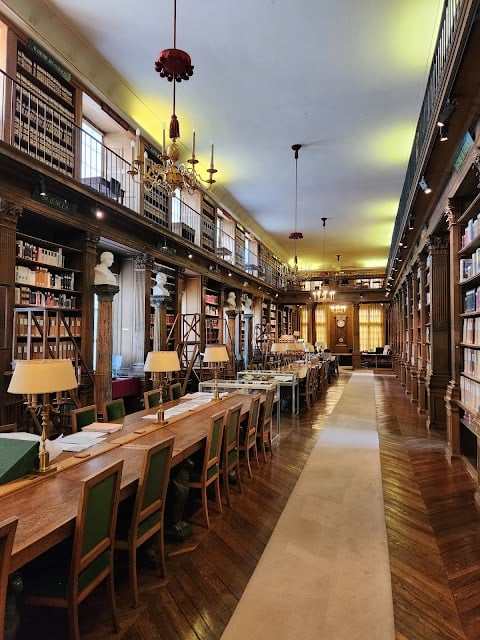 Visit the Bibliothèque Mazarine 2