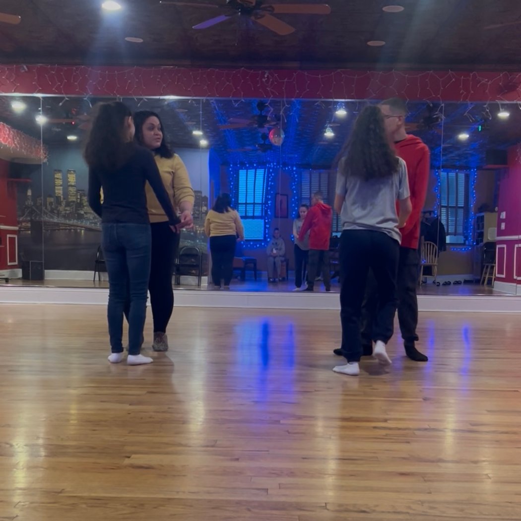 Beginner Salsa Class 1