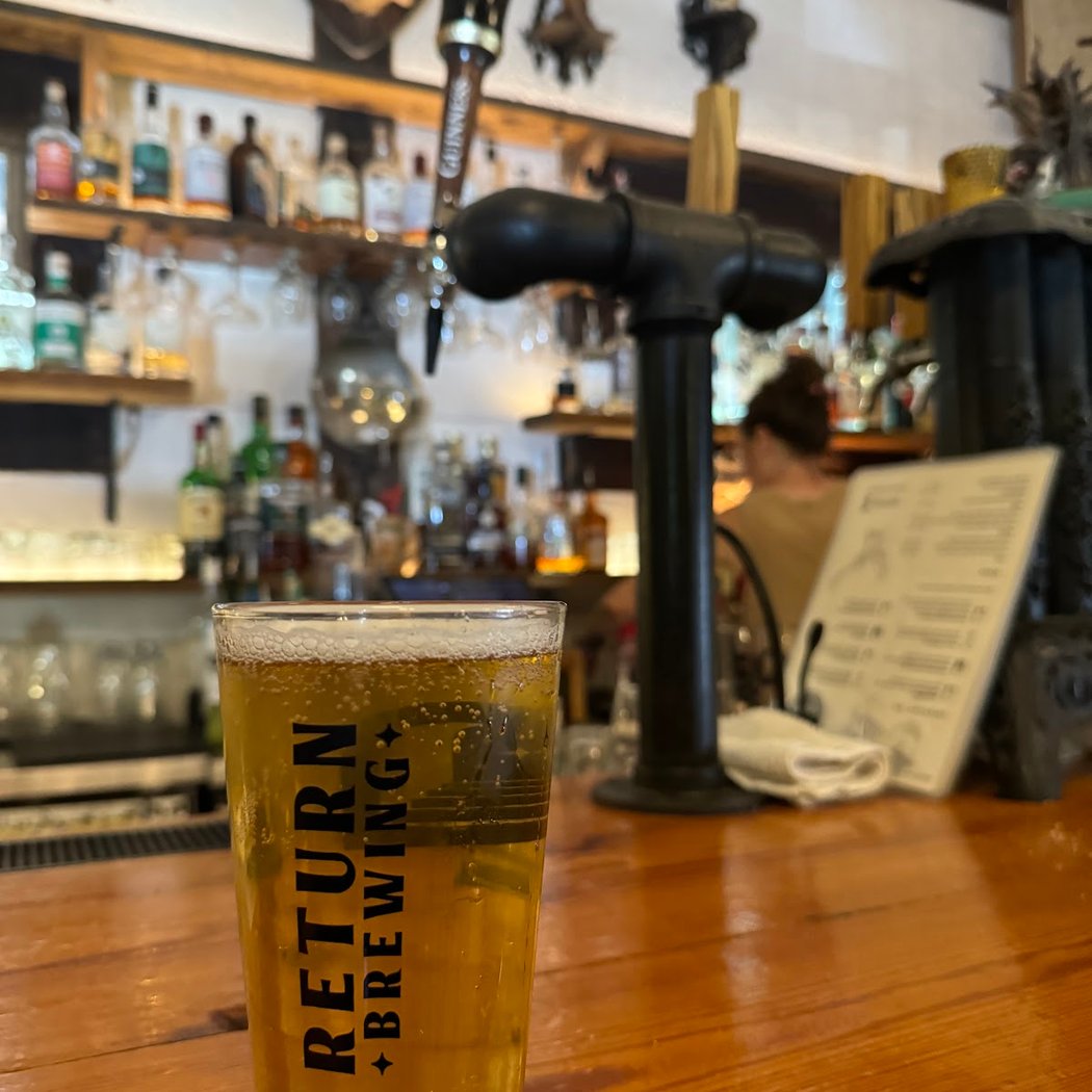 Station Bar & Curio 1