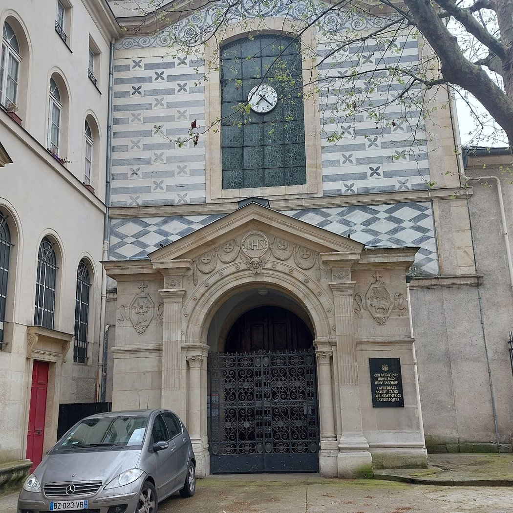 cathédrale Sainte-Croix-Saint-Jean-des-Arméniens 2