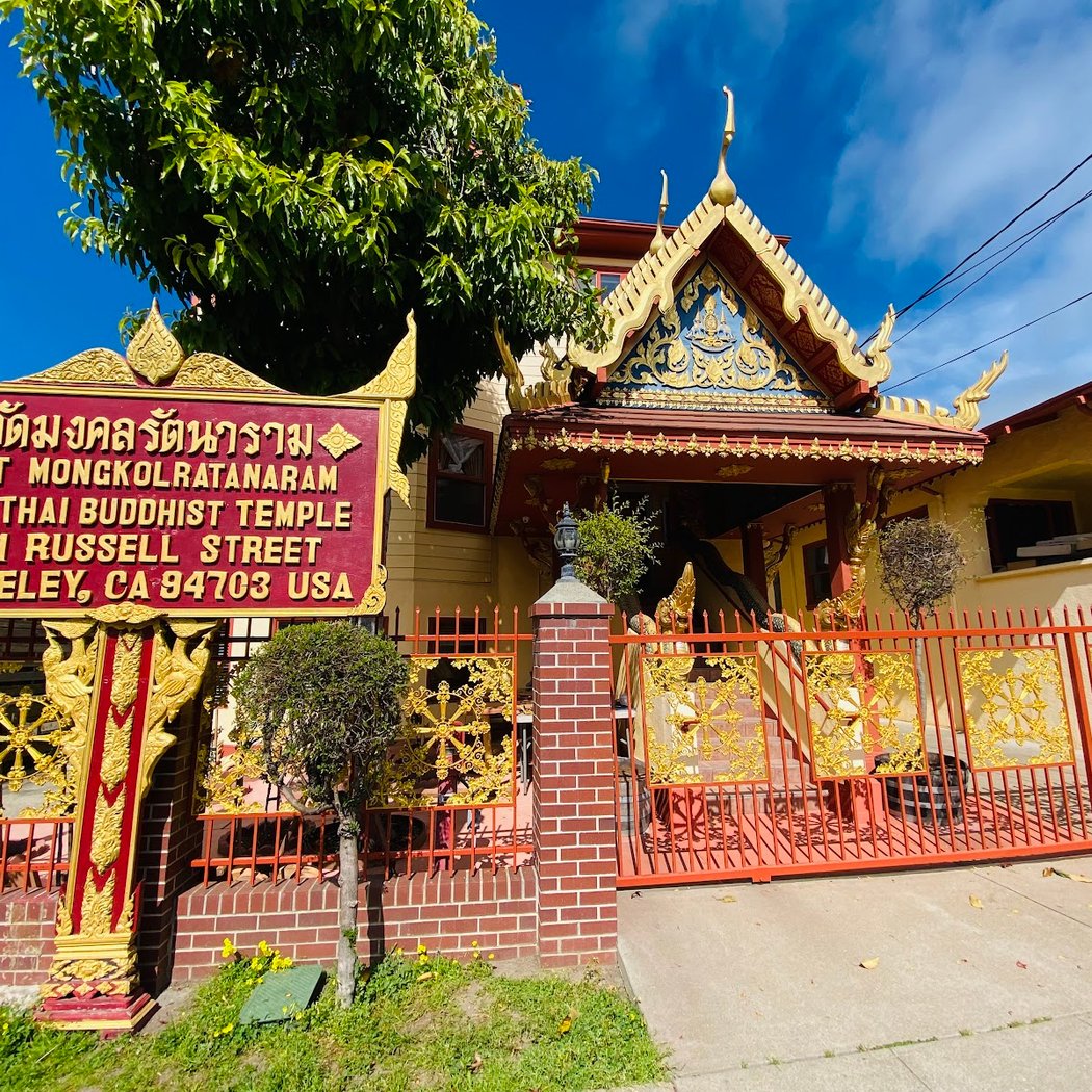 Thai Temple Sunday Food Court 3
