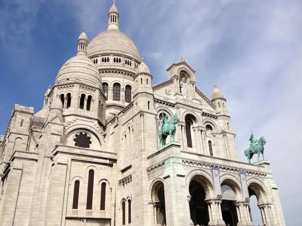Pub Montmartre 5