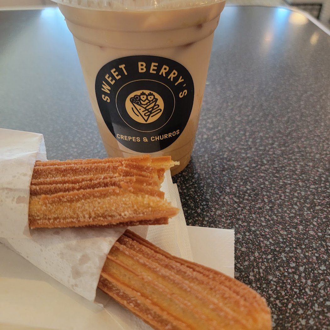 Sweet Berry’s Crepes & Churros 3