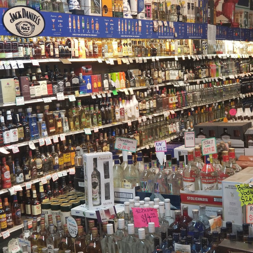 Oliveira's Liquors 1