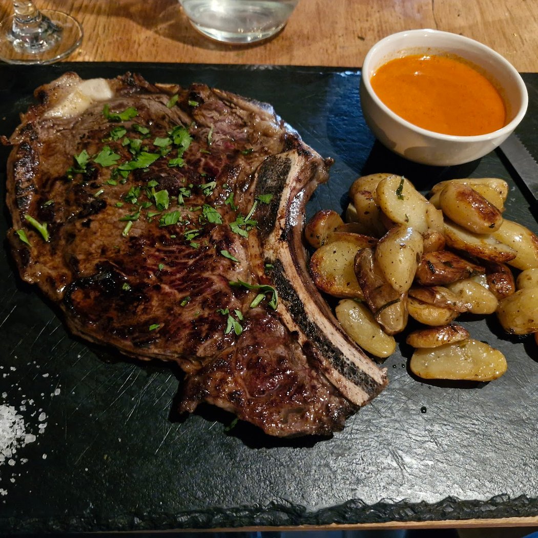 La Côte de Bœuf - halal restaurant 1