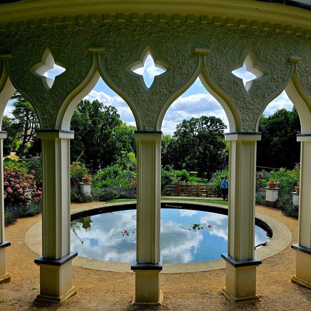 Painswick Rococo Garden 1